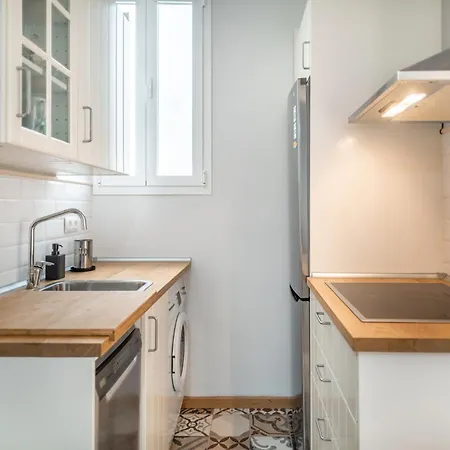 Beautiful And Bright- 1bd 1bth- Center *
